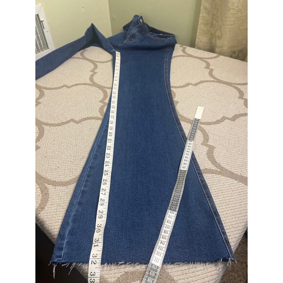 JUDY BLUE HIGH WAIST TUMMY CONTROL FLARE JEANS Raw hem, size 7/28, MSRP $89 - Picture 4 of 15